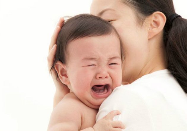 menyusu bayi 2