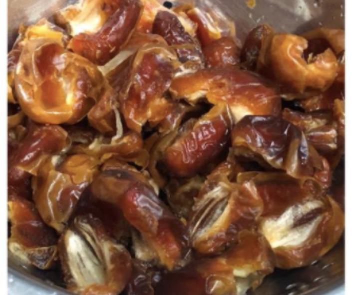 buang biji kurma