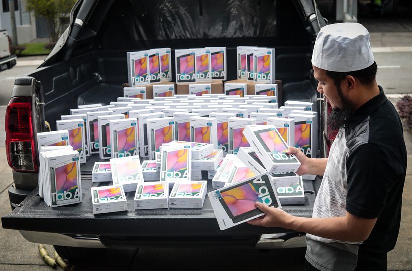 Tab Percuma Untuk Pelajar, Hubungi Ustaz Ebit Lew Dengan Segera